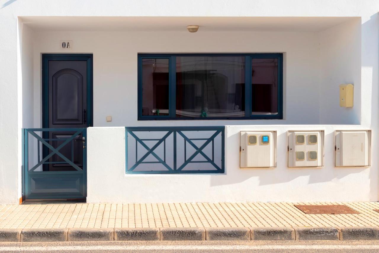 Famara Sunshine Apartment Exterior photo