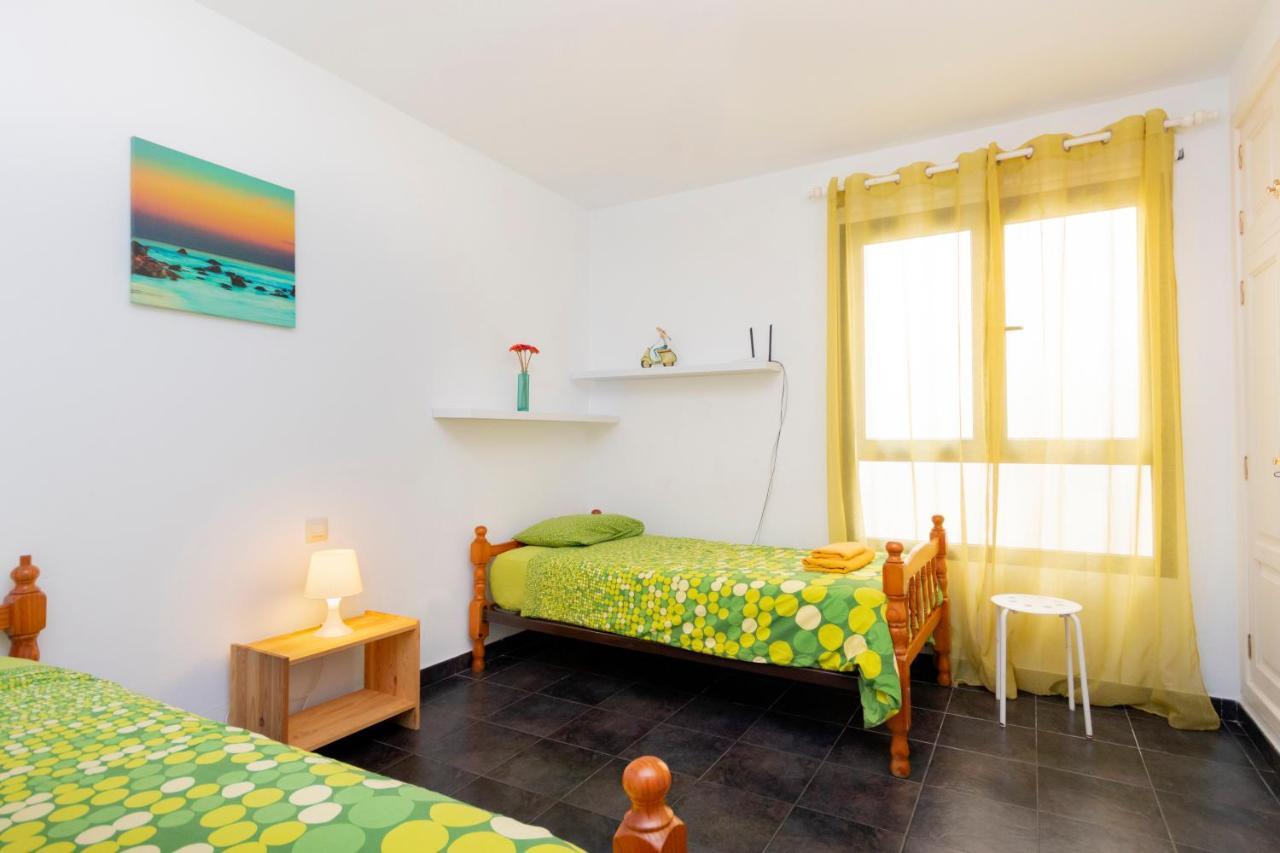 Famara Sunshine Apartment Exterior photo